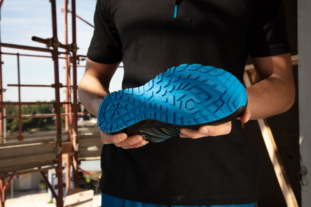base-protection-comfort-e-sicurezza-su-misura-per-i-tuoi-piedi